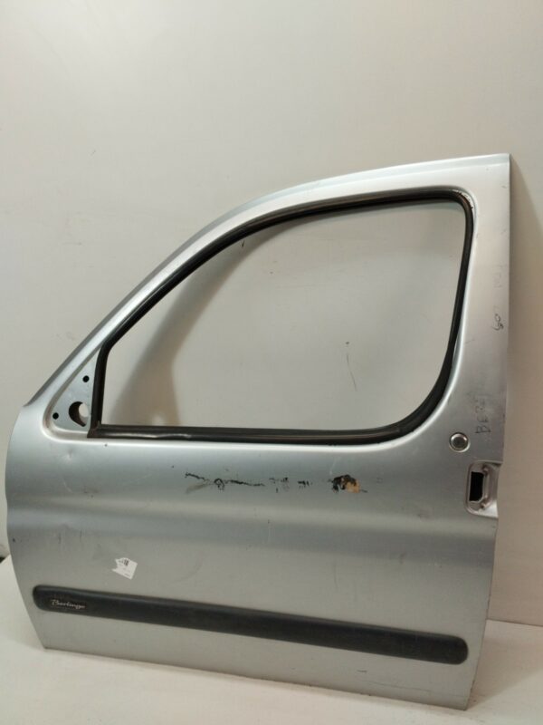 PUERTA DELANTERA IZQUIERDA CITROEN BERLINGO 1.9 600 D Furg. DIESEL Motor 1,9 Ltr.  69 CV  [1996 - 2002] 0 Puertas - Imagen 3