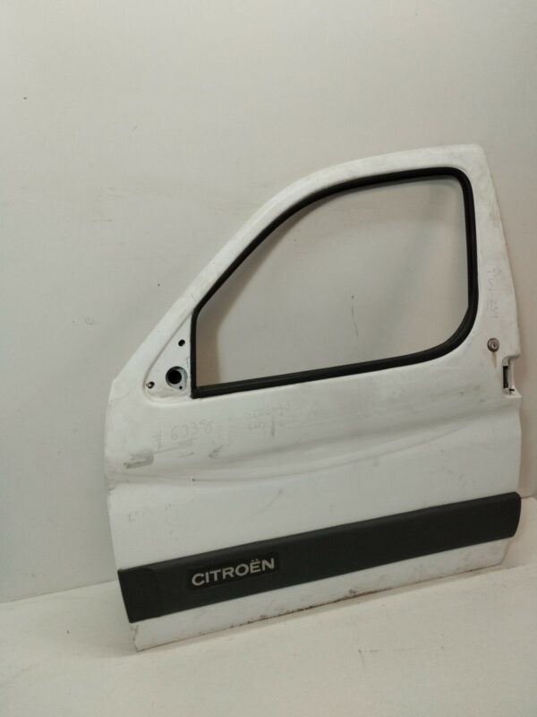 PUERTA DELANTERA IZQUIERDA CITROEN BERLINGO 1.9 600 D Furg. DIESEL Motor 1,9 Ltr.  69 CV  [1996 - 2002] 0 Puertas - Imagen 3