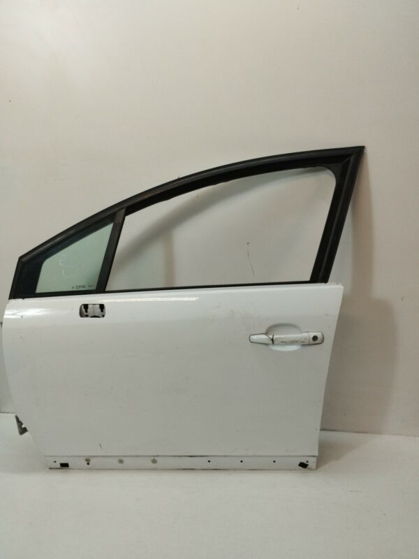 PUERTA DELANTERA IZQUIERDA CITROEN C4 BERLINA 1.6 16V HDi DIESEL Motor 1,6 Ltr.  90 CV  [2004 - 2011] 3 Puertas - Imagen 2
