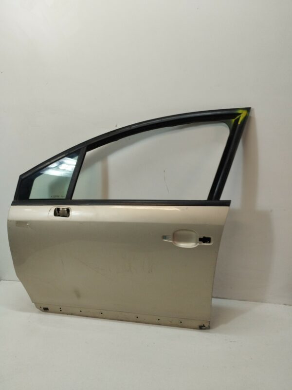 PUERTA DELANTERA IZQUIERDA CITROEN C4 BERLINA 1.6 16V HDi FAP DIESEL Motor 1,6 Ltr.  109 CV  [2004 - 2011] 3 Puertas - Imagen 2