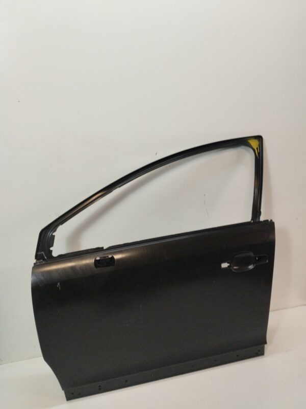 PUERTA DELANTERA IZQUIERDA CITROEN C4 BERLINA 1.6 16V HDi DIESEL Motor 1,6 Ltr.  90 CV  [2004 - 2011] 3 Puertas - Imagen 3