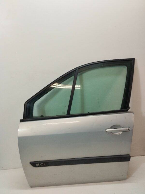 PUERTA DELANTERA IZQUIERDA RENAULT SCENIC II Confort Dynamique DIESEL Motor 1,5 Ltr.  101 CV  [2003 - 2009] 5 Puertas - Imagen 3