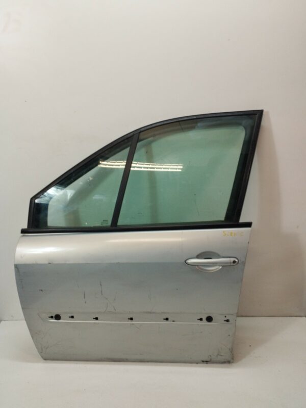 PUERTA DELANTERA IZQUIERDA RENAULT SCENIC II Confort Dynamique DIESEL Motor 1,9 Ltr.  120 CV  [2003 - 2009] 5 Puertas