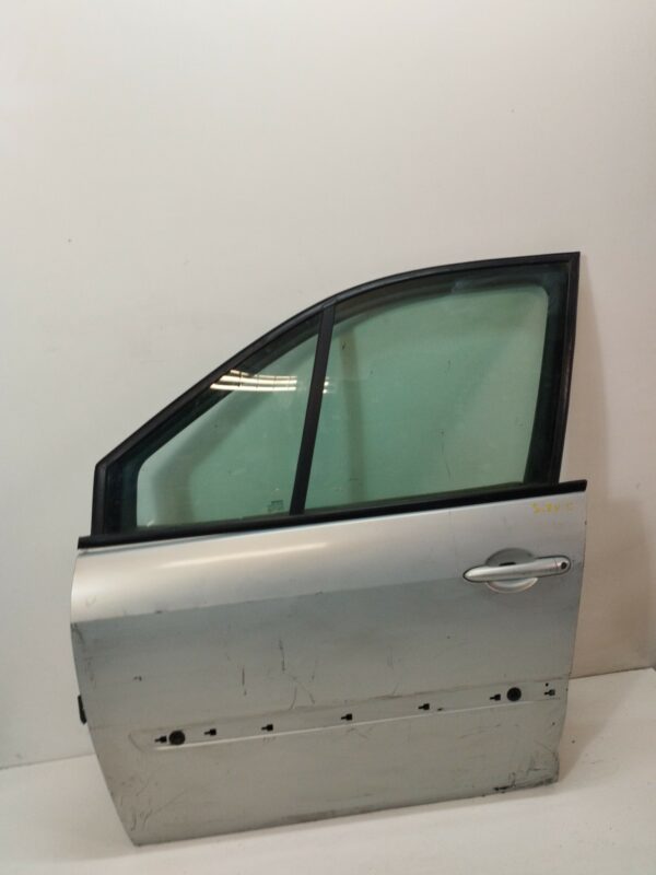 PUERTA DELANTERA IZQUIERDA RENAULT SCENIC II Confort Dynamique DIESEL Motor 1,9 Ltr.  120 CV  [2003 - 2009] 5 Puertas - Imagen 3