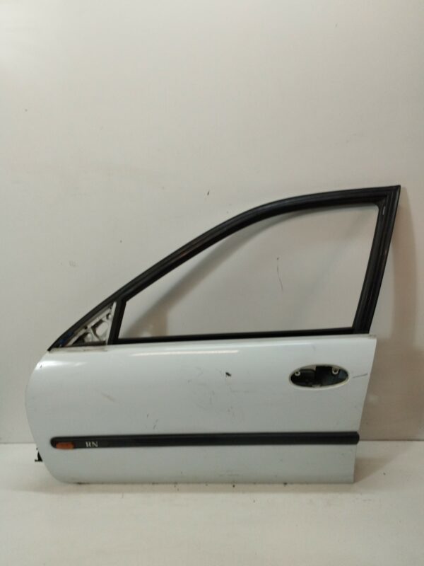 PUERTA DELANTERA IZQUIERDA RENAULT LAGUNA (B56) 1.9 dTi RT DIESEL Motor 1,9 Ltr.  98 CV  [1998 - 2001] 5 Puertas