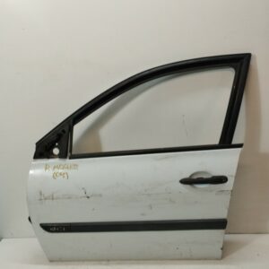 PUERTA DELANTERA IZQUIERDA RENAULT MEGANE II CLASSIC BERLINA 1.5 dCi Diesel CAT DIESEL Motor 1,5 Ltr.  86 CV  [2003 - 2010] 3 Puertas