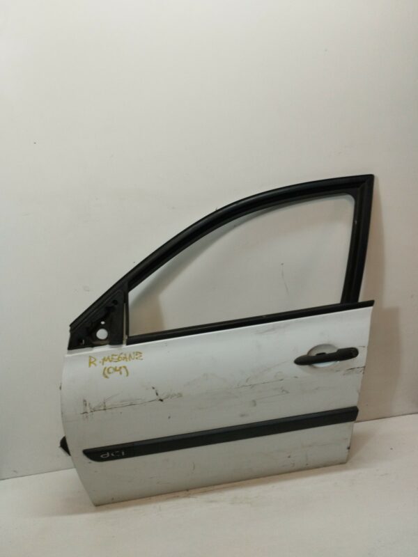 PUERTA DELANTERA IZQUIERDA RENAULT MEGANE II CLASSIC BERLINA 1.5 dCi Diesel CAT DIESEL Motor 1,5 Ltr.  86 CV  [2003 - 2010] 3 Puertas - Imagen 3