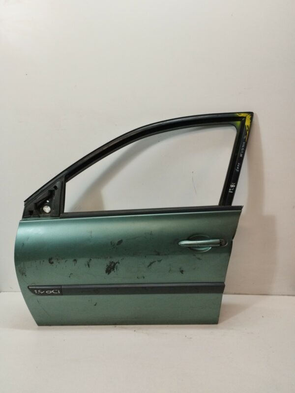 PUERTA DELANTERA IZQUIERDA RENAULT MEGANE II BERLINA 5P Confort Authentique DIESEL Motor 1,9 Ltr.  120 CV  [2002 - 2009] 5 Puertas
