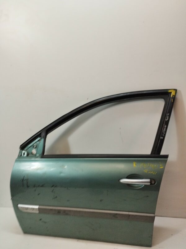 PUERTA DELANTERA IZQUIERDA RENAULT MEGANE II BERLINA 5P Dynamique DIESEL Motor 1,5 Ltr.  106 CV  [2002 - 2009] 5 Puertas - Imagen 2