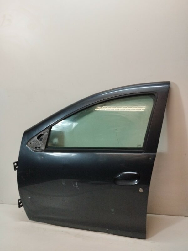 PUERTA DELANTERA IZQUIERDA RENAULT DUSTER Laureate 4x2  Motor 1,5 Ltr.  107 CV  [2010 - 0] 5 Puertas - Imagen 2