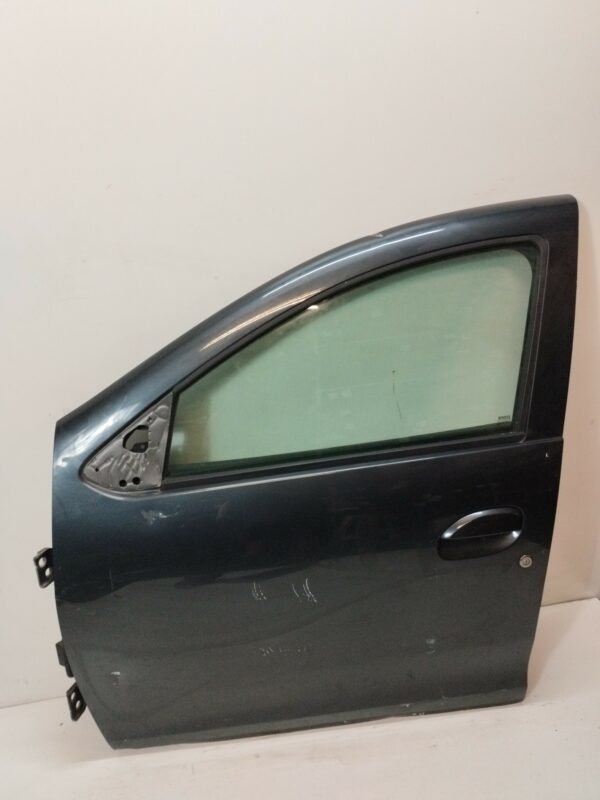 PUERTA DELANTERA IZQUIERDA RENAULT DUSTER Laureate 4x2  Motor 1,5 Ltr.  107 CV  [2010 - 0] 5 Puertas - Imagen 3
