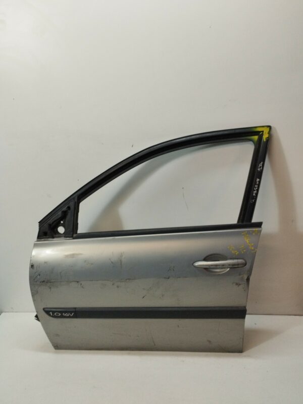 PUERTA DELANTERA IZQUIERDA RENAULT MEGANE II BERLINA 5P Dynamique DIESEL Motor 1,5 Ltr.  106 CV  [2002 - 2009] 5 Puertas - Imagen 2