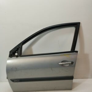 PUERTA DELANTERA IZQUIERDA RENAULT MEGANE II BERLINA 5P Confort Authentique DIESEL Motor 1,9 Ltr.  120 CV  [2002 - 2009] 5 Puertas