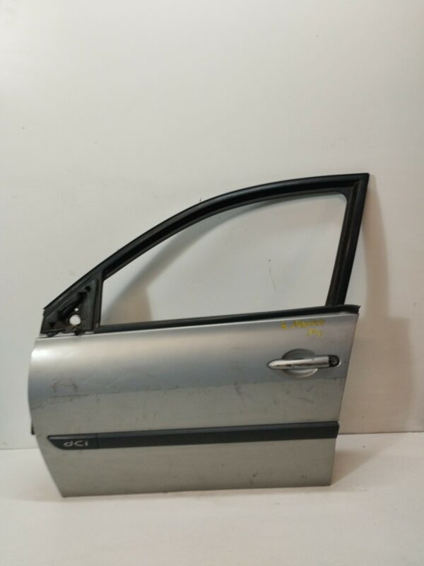 PUERTA DELANTERA IZQUIERDA RENAULT MEGANE II BERLINA 5P Confort Authentique DIESEL Motor 1,9 Ltr.  120 CV  [2002 - 2009] 5 Puertas