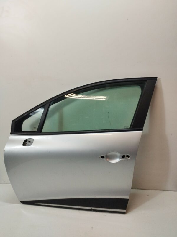 PUERTA DELANTERA IZQUIERDA RENAULT CLIO IV Authentique DIESEL Motor 1,5 Ltr.  75 CV  [2012 - 0] 5 Puertas - Imagen 2
