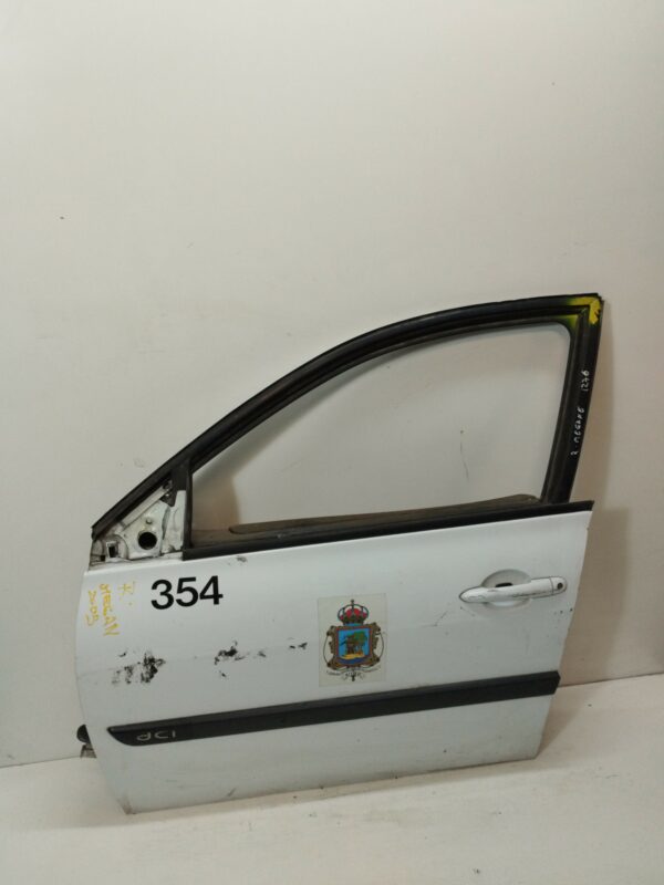 PUERTA DELANTERA IZQUIERDA RENAULT MEGANE II BERLINA 5P Dynamique DIESEL Motor 1,5 Ltr.  106 CV  [2002 - 2009] 5 Puertas - Imagen 2