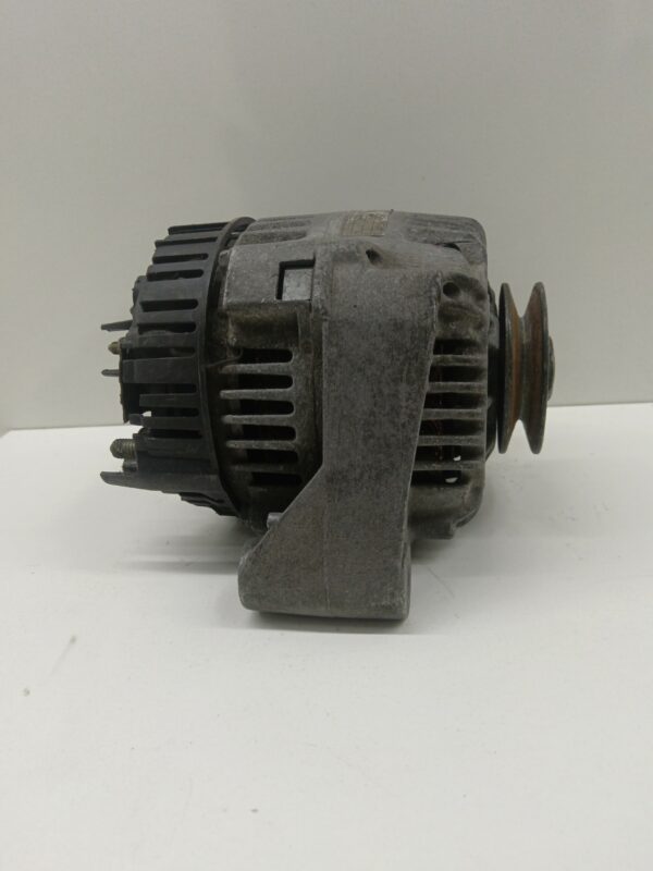 ALTERNADOR PEUGEOT 106 (S1) 1,1 NAFTA Motor 1,1 Ltr.  60 CV  [1991 - 1996] 3 Puertas - Imagen 4