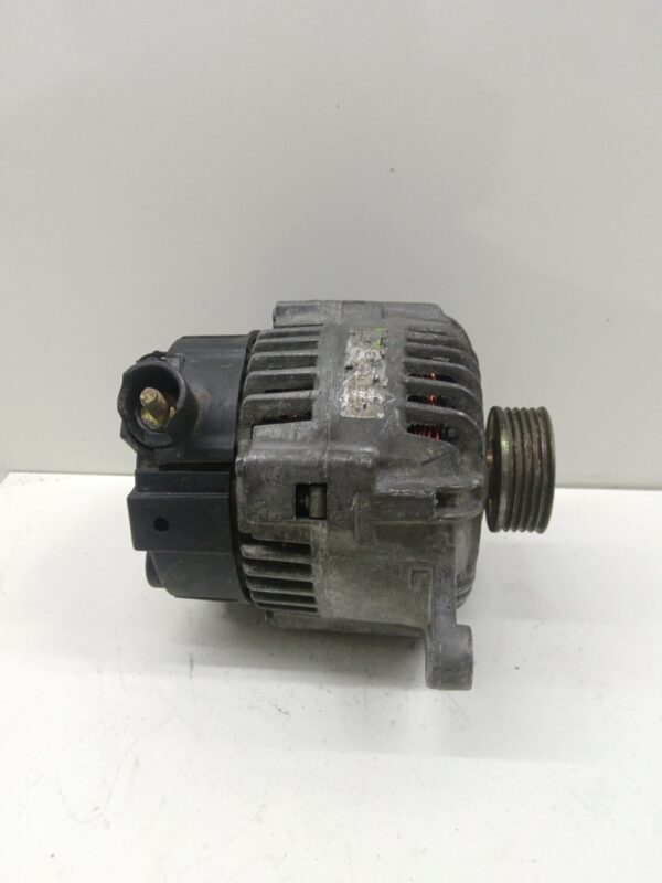 ALTERNADOR PEUGEOT 106 (S2) 1,4 NAFTA Motor 1,4 Ltr.  75 CV  [1996 - 2004] 3 Puertas - Imagen 4