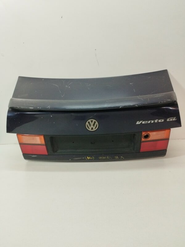TAPA BAUL VOLKSWAGEN VENTO (1H2) GL NAFTA 95 Motor 1,8 Ltr.  90 CV  [1991 - 1999] 4 Puertas - Imagen 3
