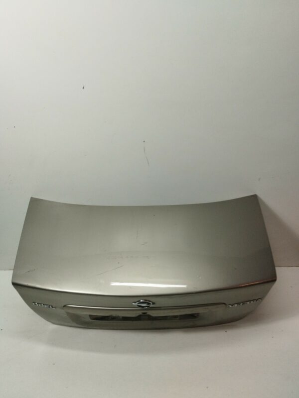 TAPA BAUL CHEVROLET VECTRA B BERLINA 1.6 16V NAFTA 95 Motor 1,6 Ltr.  101 CV  [1995 - 2002] 3 Puertas - Imagen 2
