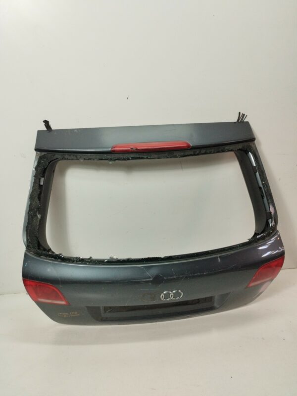 PORTON TRASERO AUDI A3 (8L) 1.8 20V Turbo NAFTA 95 Motor 1,8 Ltr.  180 CV  [1996 - 2003] 3 Puertas - Imagen 3