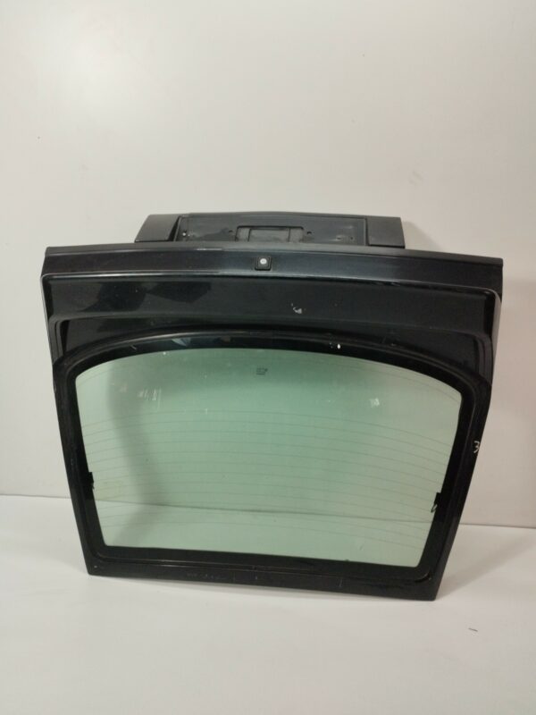 PORTON TRASERO VOLVO SERIE 440 GL NAFTA Motor 1,8 Ltr.  90 CV  [1988 - 1997] 5 Puertas - Imagen 2