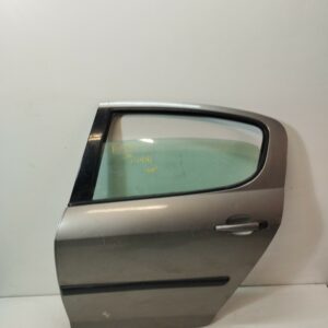 PUERTA TRASERA IZQUIERDA PEUGEOT 407 ST Sport DIESEL Motor 2,0 Ltr.  136 CV  [2004 - 2011] 4 Puertas