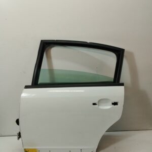 PUERTA TRASERA IZQUIERDA CITROEN C4 BERLINA Collection DIESEL Motor 1,6 Ltr.  109 CV  [2004 - 2011] 5 Puertas