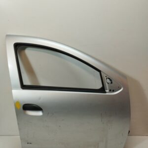 PUERTA DELANTERA DERECHA RENAULT SANDERO Laureate DIESEL Motor 1,5 Ltr.  86 CV  [2008 - 2013] 5 Puertas