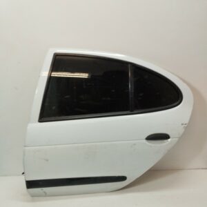 PUERTA TRASERA IZQUIERDA RENAULT MEGANE I CLASSIC (LA0) 1.6e Alize NAFTA Motor 1,6 Ltr.  90 CV  [1996 - 2001] 4 Puertas