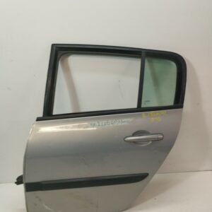 PUERTA TRASERA IZQUIERDA RENAULT MEGANE II BERLINA 5P Confort Authentique DIESEL Motor 1,9 Ltr.  120 CV  [2002 - 2009] 5 Puertas