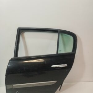 PUERTA TRASERA IZQUIERDA RENAULT MEGANE II BERLINA 5P Confort Authentique DIESEL Motor 1,9 Ltr.  120 CV  [2002 - 2009] 5 Puertas