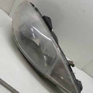 FARO DELANTERO DERECHO PEUGEOT 206 4-TRG. 1,4 NAFTA Motor 1,4 Ltr.  75 CV  [2006 - 0] 3 Puertas