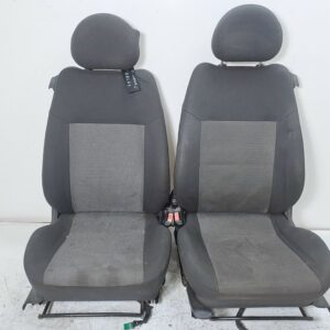 BUTACAS DELANTERAS OPEL CORSA 2 Essentia DIESEL Motor 1,3 Ltr.  69 CV  [2003 - 2007] 5 Puertas