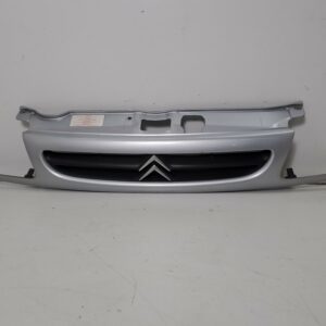 REJILLA DELANTERA CITROEN SAXO 1.5 D Seduction DIESEL Motor 1,5 Ltr.  57 CV  [1996 - 2000] 5 Puertas