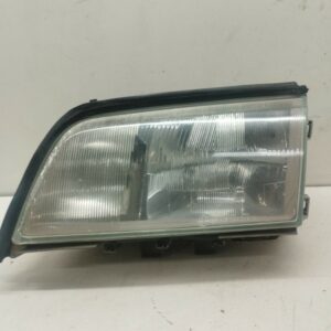 FARO DELANTERO IZQUIERDO MERCEDES CLASE C (W202) BERLINA 220 CDI (202.133) DIESEL Motor 2,2 Ltr.  125 CV  [1993 - 2000] 4 Puertas