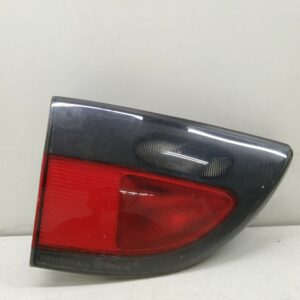 FAROL TRASERO IZQUIERDO INTERIOR RENAULT MEGANE I BERLINA HATCHBACK (BA0) 1.9 D Alize DIESEL Motor 1,9 Ltr.  64 CV  [1995 - 1999] 5 Puertas