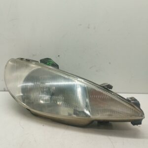 FARO DELANTERO DERECHO PEUGEOT 206 BERLINA XN NAFTA Motor 1,1 Ltr.  60 CV  [1998 - 2010] 3 Puertas