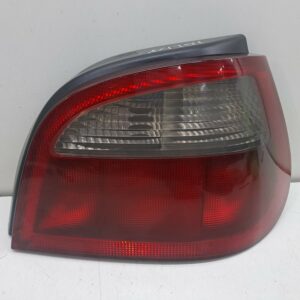 FAROL TRASERO DERECHO EXTERIOR RENAULT MEGANE I FASE 2 BERLINA (BA0) 1.9 dCi Authentique DIESEL Motor 1,9 Ltr.  102 CV  [1999 - 2002] 5 Puertas