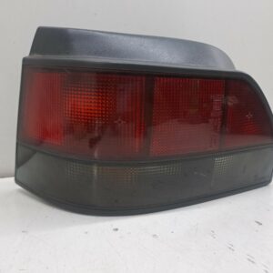 FAROL TRASERO IZQUIERDO EXTERIOR RENAULT CLIO I FASE I+II (B/C57) 1.2 Alize NAFTA Motor 1,2 Ltr.  54 CV  [1991 - 1998] 5 Puertas