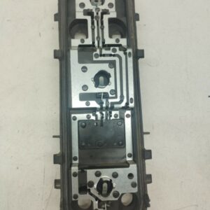 PORTA LAMPARA TRASERO IZQUIERDO RENAULT DUSTER Ambiance 4x4 DIESEL Motor 1,5 Ltr.  109 CV  [2010 - 0] 5 Puertas