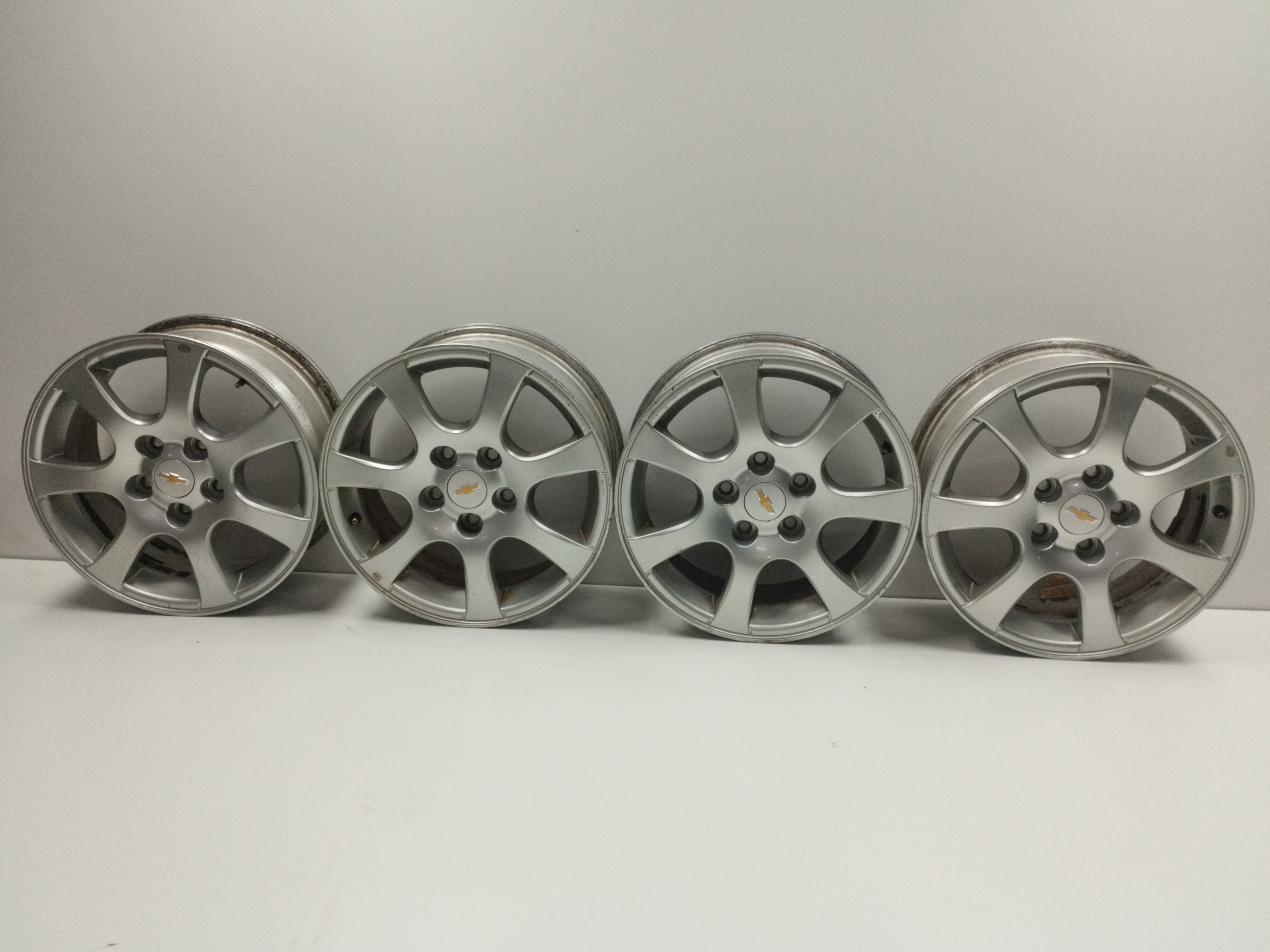 JUEGO DE LLANTAS CHEVROLET CRUZE LS DIESEL Motor 2,0 Ltr.  125 CV  [2009 - 2014] 4 Puertas