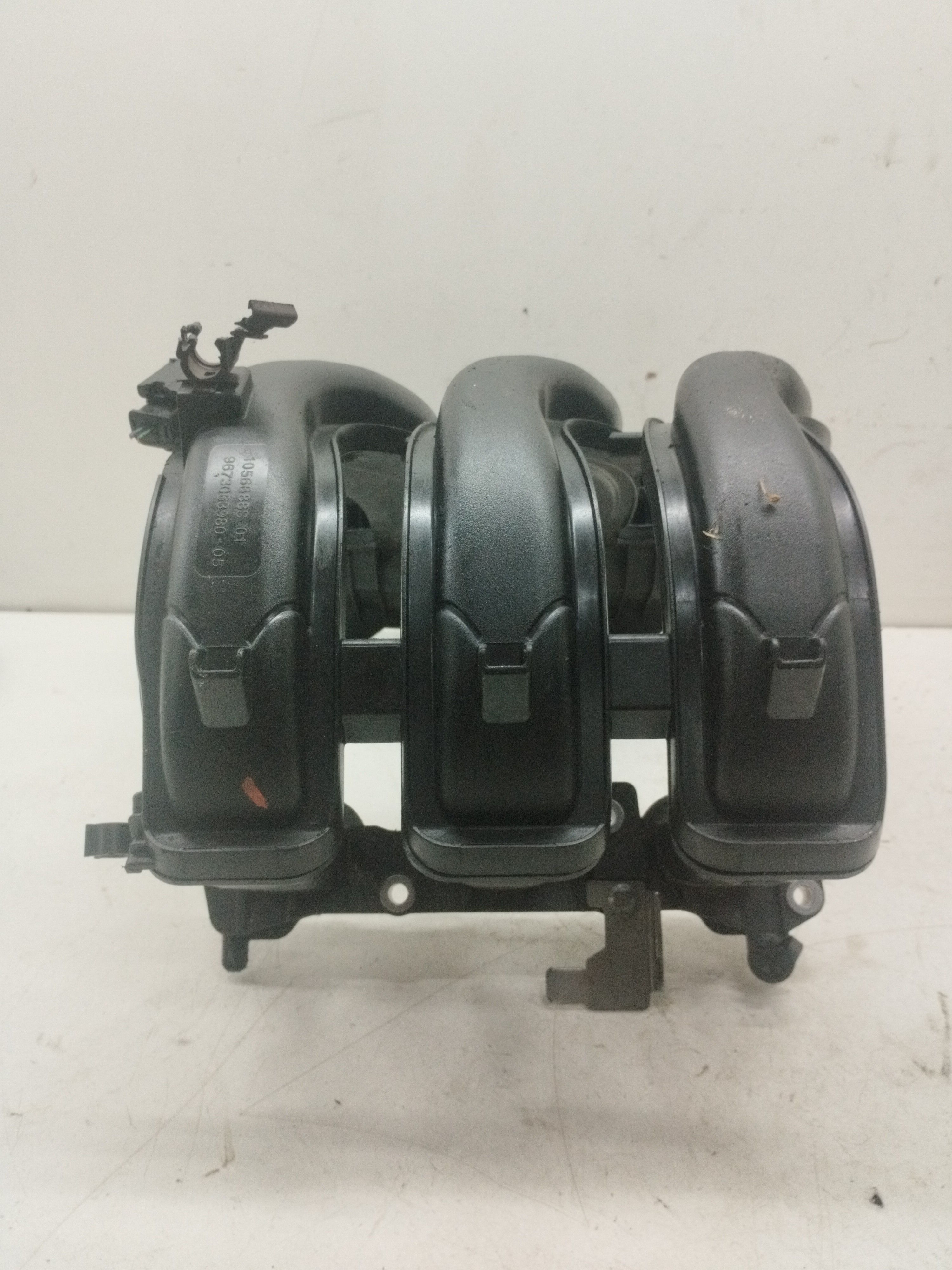 Multiple Admision Citroen C Elysee Exclusive Nafta 95 Motor 12 Ltr 72 Cv 2012 0 4 Puertas