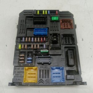 CAJA RELES / FUSIBLES CITROEN C3 Comercial DIESEL Motor 1,5 Ltr.  102 CV  [2016 - 2023] 5 Puertas