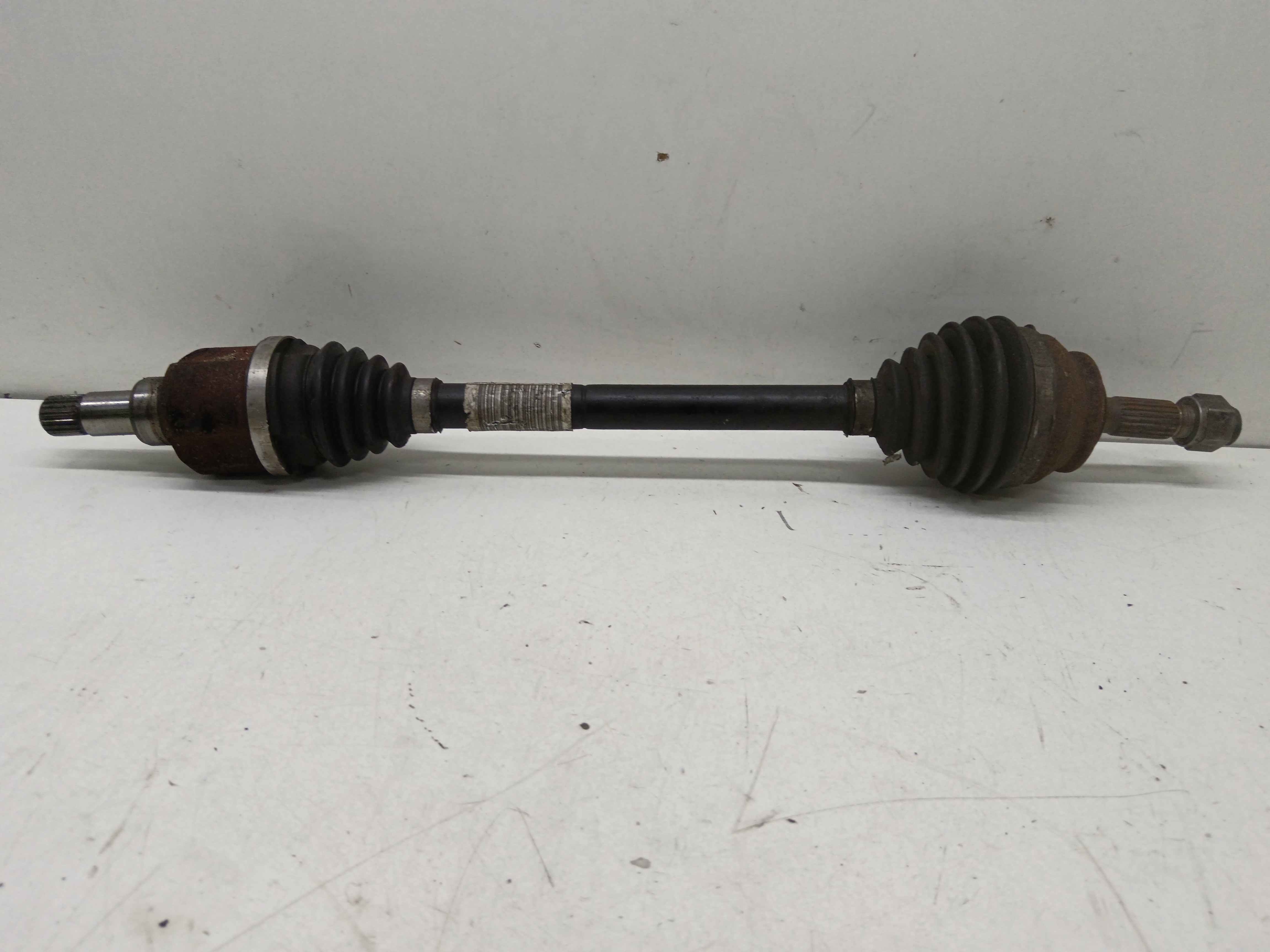 SEMIEJE DELANTERO DERECHO CITROEN C4 CACTUS Feel NAFTA 95 Motor 1,2 Ltr.  82 CV  [2014 - 0] 5 Puertas