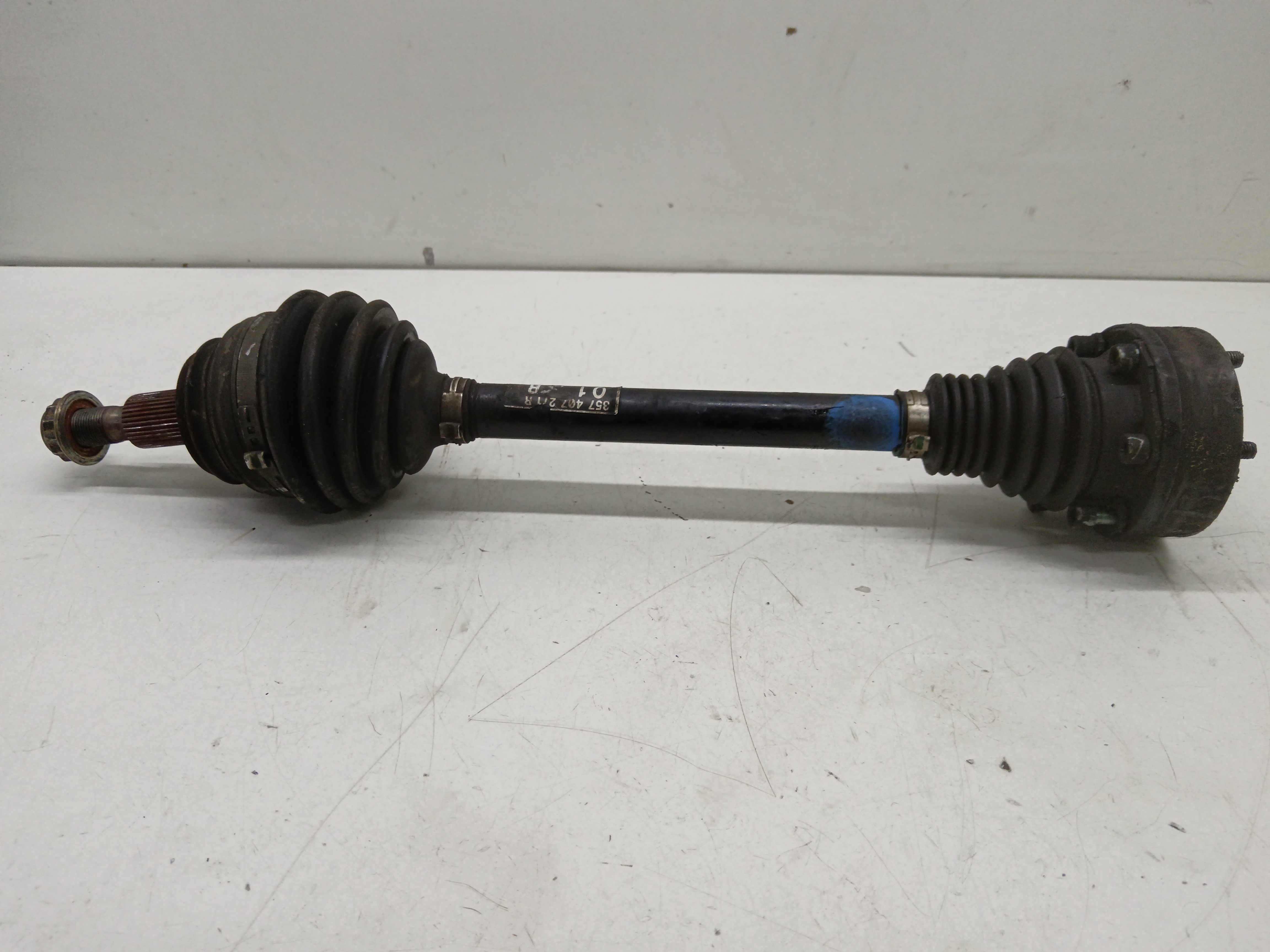 SEMIEJE DELANTERO DERECHO VOLKSWAGEN BORA BERLINA (1J2) Highline DIESEL Motor 1,9 Ltr.  110 CV  [1998 - 2005] 4 Puertas