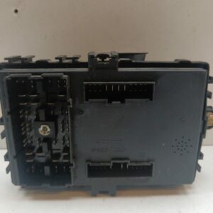 Caja Reles / Fusibles Chevrolet Aveo 2006-2012 LT 1.4L 69kW 96651964
