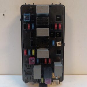 Caja Reles / Fusibles Chevrolet Aveo 2006-2012 LS 1.4L 74kW PA66M30