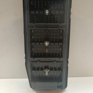 Caja Reles / Fusibles Chevrolet Aveo 2006-2012 LT 1.4L 69kW PA66TD30