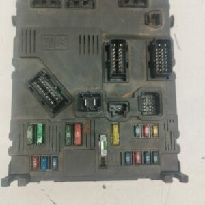 Caja Reles / Fusibles Citroën Berlingo 1996-2002 1.9 Diesel 1.9L 50kW 18085320